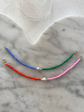Load image into Gallery viewer, Colour Block Beaded Bracelet
