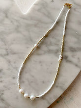Load image into Gallery viewer, Gold and Pearl Necklace