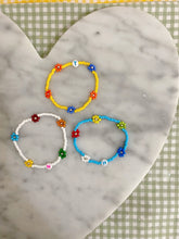 Load image into Gallery viewer, Daisy Chain 'Initial Bracelet'