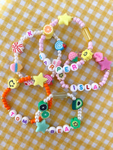 Load image into Gallery viewer, Mixed Name Bracelet