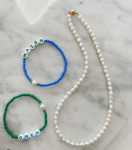 Load image into Gallery viewer, Classic Pearl Necklace