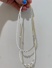 Load image into Gallery viewer, Gold and Pearl Necklace