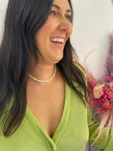 Load image into Gallery viewer, Smiley Pearl Necklace